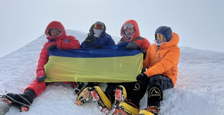 Украинские альпинисты покорили самую высокую гору Антарктиды. Новости Харькова