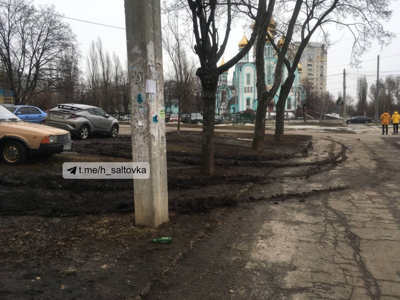 Криминал Харьков: Из-за массового хулиганства и воровства повреждено множество машин