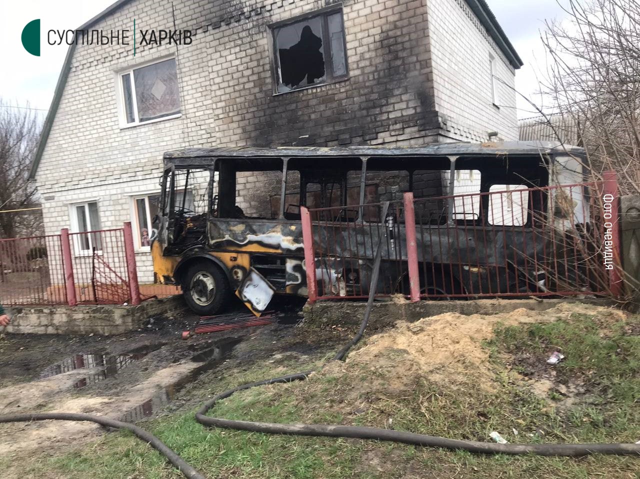 Под Харьковом обстреляли эвакуационные автобусы