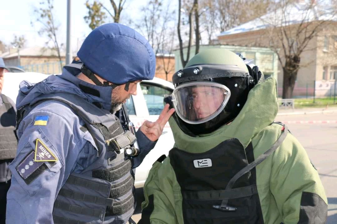 Агрессия России: Саперы спасают харьковчан от неразорвавшихся мин оккупантов