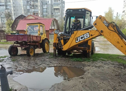 Коммунальщики восстанавливают водоснабжение в пяти районах Харькова