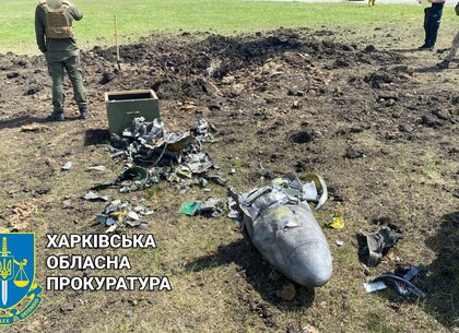 Ракетный удар по аэропорту Харьков: пожарные два часа тушли траву