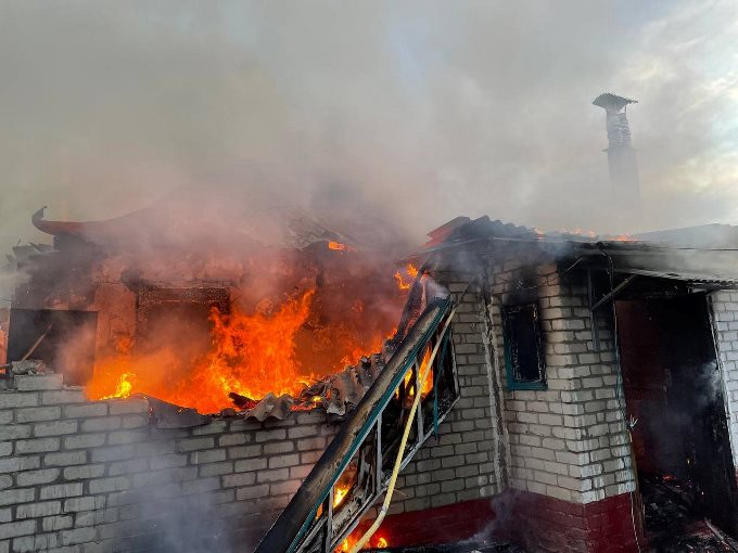 пожары в харьковской области после обстрелов