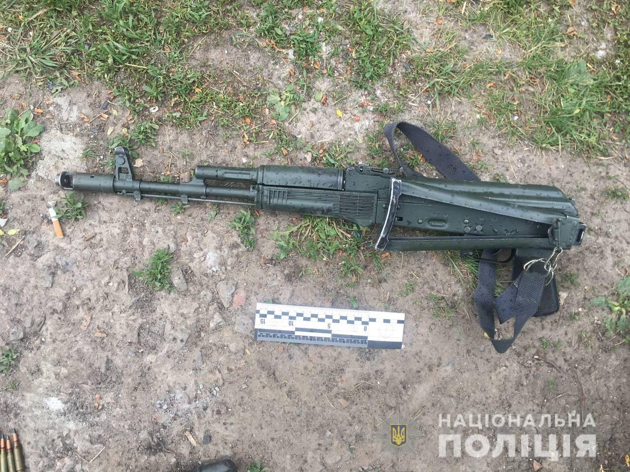 Криминал Харьковщина: Пойман мужчина с арсеналом оружия в Чугуеве