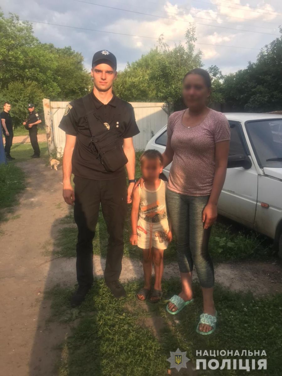 Происшествие Харьковщина: Найден в траве пропавший без вести 5-лентний малыш в Краснограде