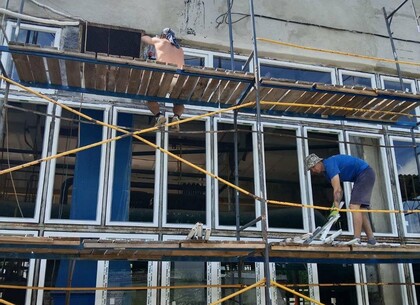 Как проходит ремонт в котельных обстрелянных районов Харькова (фото)