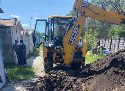 Харьковские коммунальщики ремонтируют сети Новой Баварии