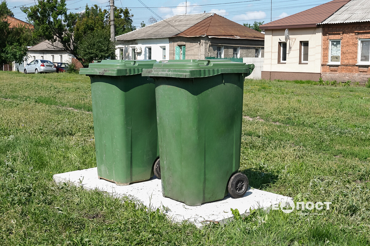 Новини Харькова: контейнери для сміття вкрали  у приватному секторі 