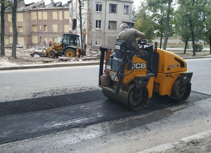 Харківські шляховики відновили дорогу у постраждалому від агресії районі