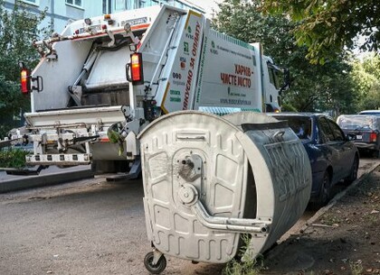Харківські комунальники вивозять майже 8 тисяч кубометрів сміття за добу
