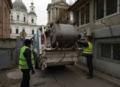 Понад 6 тисяч кубометрів відходів вивозять з Харкова щодня