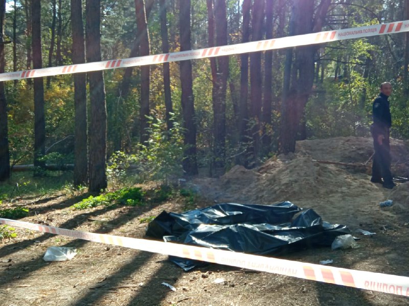 Вилучені з землі три тіла загиблих від дій окупантів на Харківщині