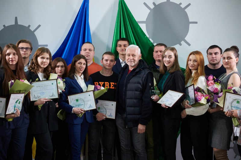 Ігор Терехов нагородив переможців та лауреатів міського конкурсу «Молода людина року - 2022»