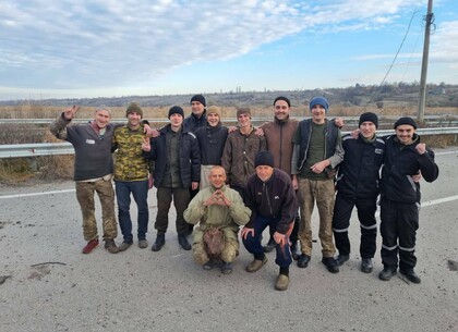 Із полону повернулися 107 українських воїнів