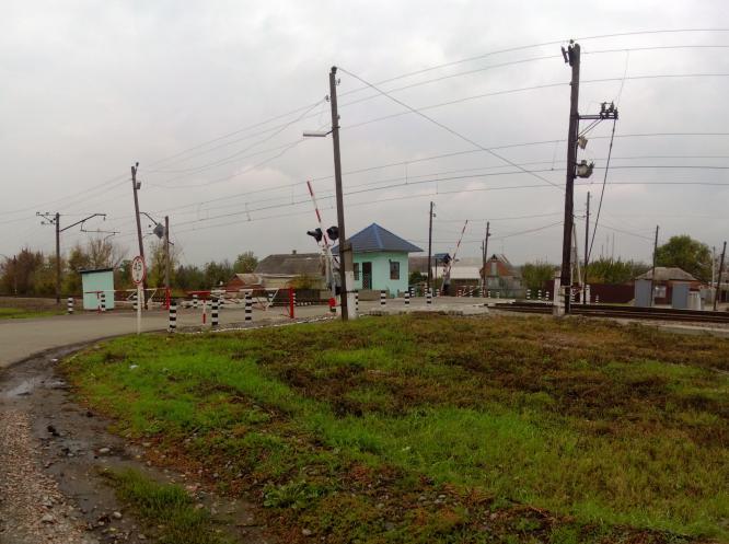 Новини Харкова: в Дергачах закрили залізничній переїзд