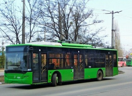 Ремонт контактної мережі змінить або зупинить рух семи тролейбусів Харкова