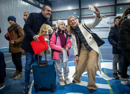 Харківські діти відсвяткують Різдво у іспанських родинах
