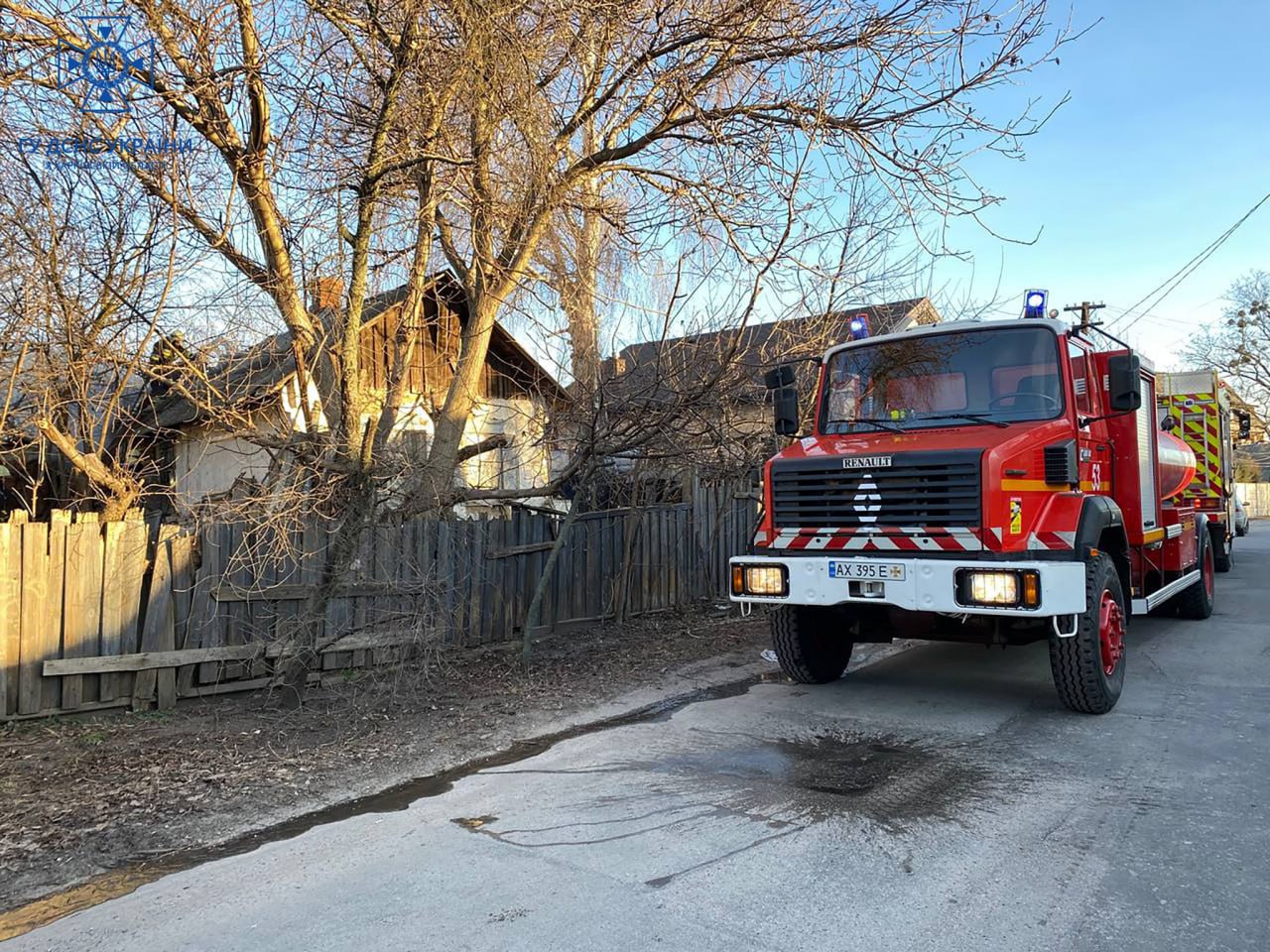 Пожежа Харків: Загинув дідусь у вогні пожежі в Дергачах