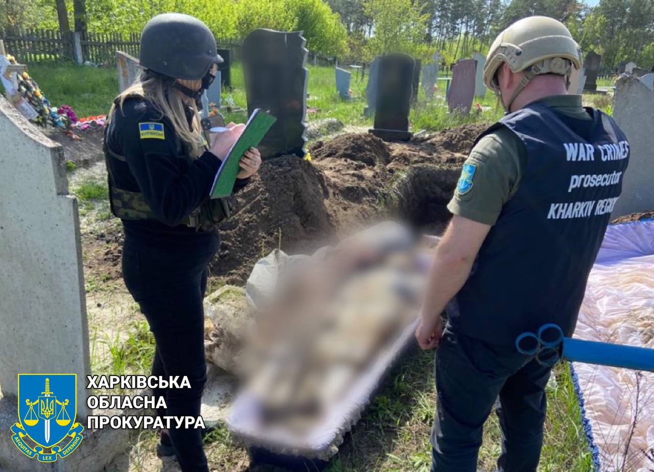 Загинуло подружжя під час обстрілу біля під’їзду свого будинку на Харківщині
