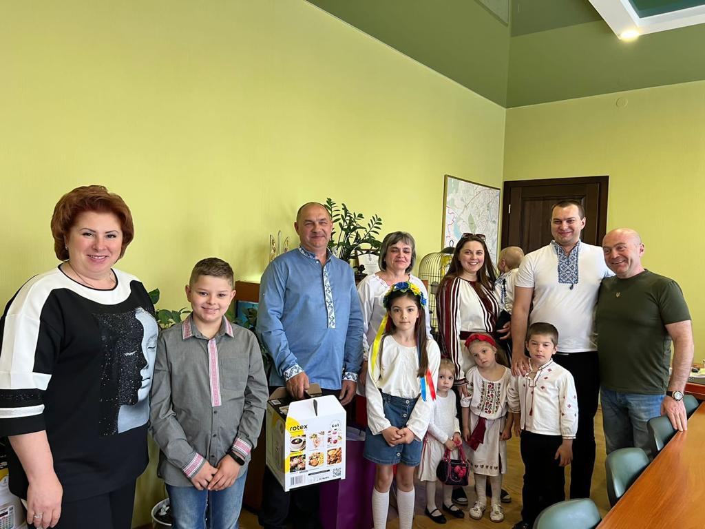 Відзначили переможців фотоконкурсу «Українському роду нема переводу!» у Харкові