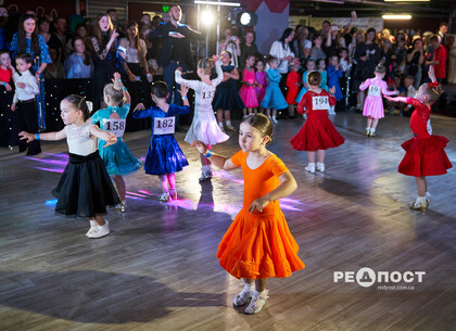 У Харкові пройшли змагання на Кубок мера зі спортивних танців (фото)