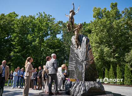 У Харкові відкрили пам’ятник дітям, яких убила рф (фото)