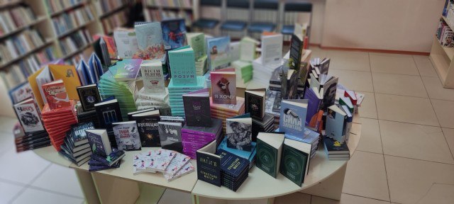 У Харкові користувачі принесли в бібліотеки в Слобідському районі понад 1,1 тисячі нових книжок