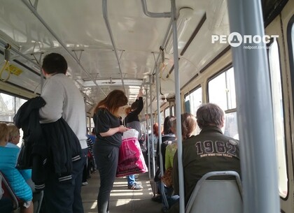 Не чекайте популярний харківський трамвай на «Залютине» зранку у суботу