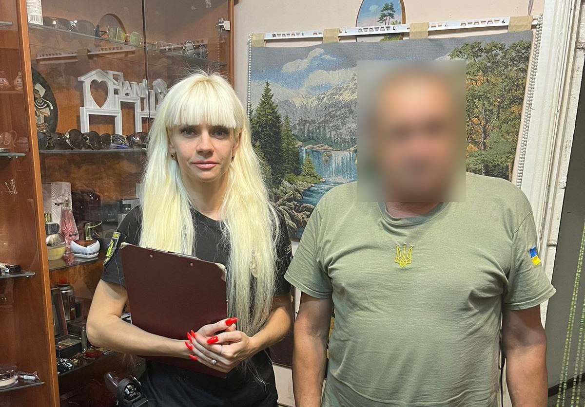 Знущався з літніх батьків та може сісти на два роки домашній насильник з Харкова