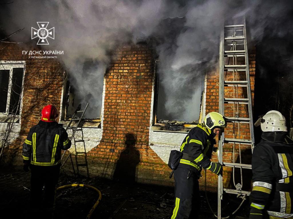 Харківська область: вогнеборці ліквідували пожежу житлового будинку