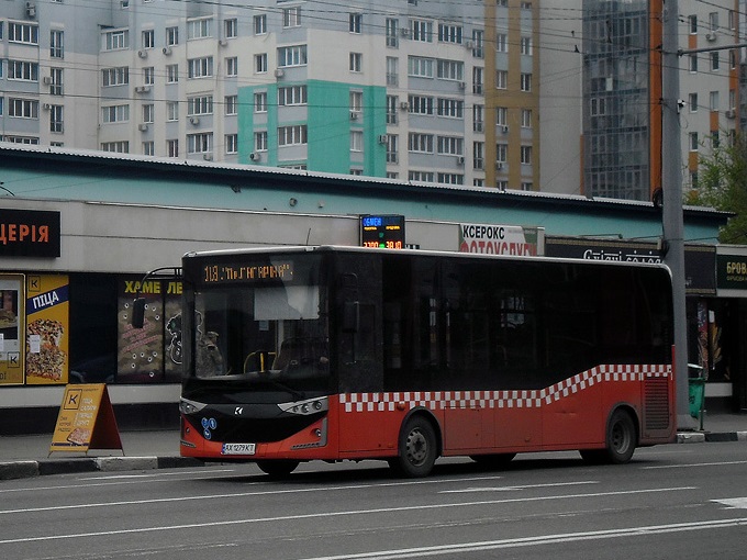 У Харкові відзначається поступовий повернення до попередньої нумерації автобусних маршрутів, яка була актуальною до початку повномасштабного конфлікту.