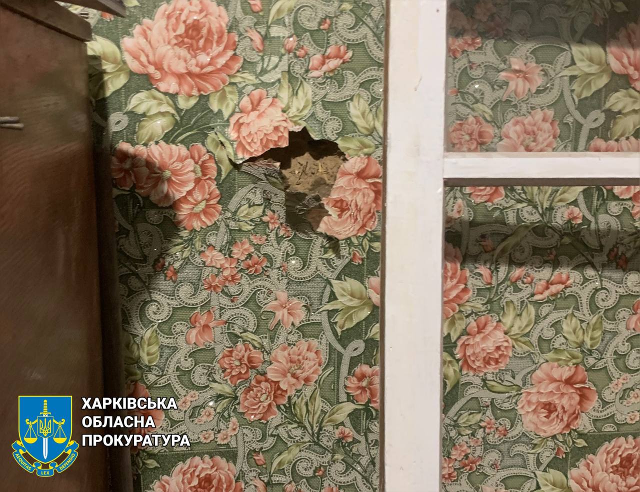 Постраждала старенька жінка через ворожі обстріли Харківщини
