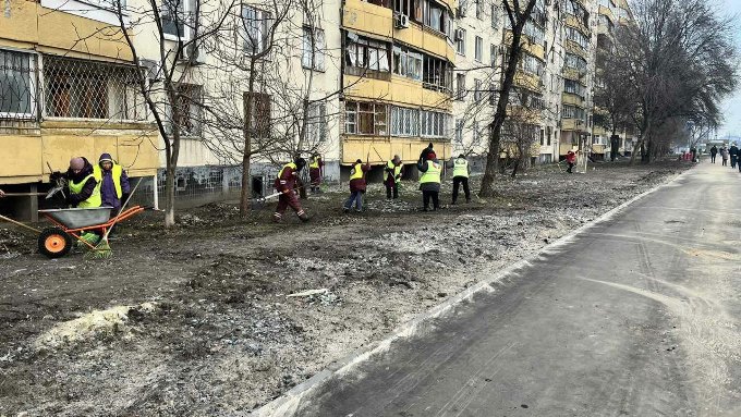 Зранку 31 січня комунальні підприємства міста усувають наслідки авати «шахедів» по Харкову