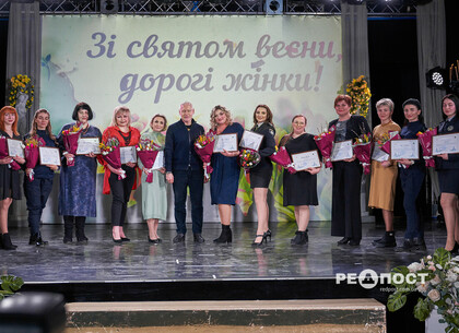 Ігор Терехов привітав жінок зі святом весни (фото)