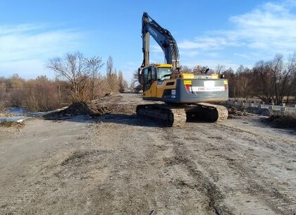 На Харківщині почали ремонтувати міст (фото)
