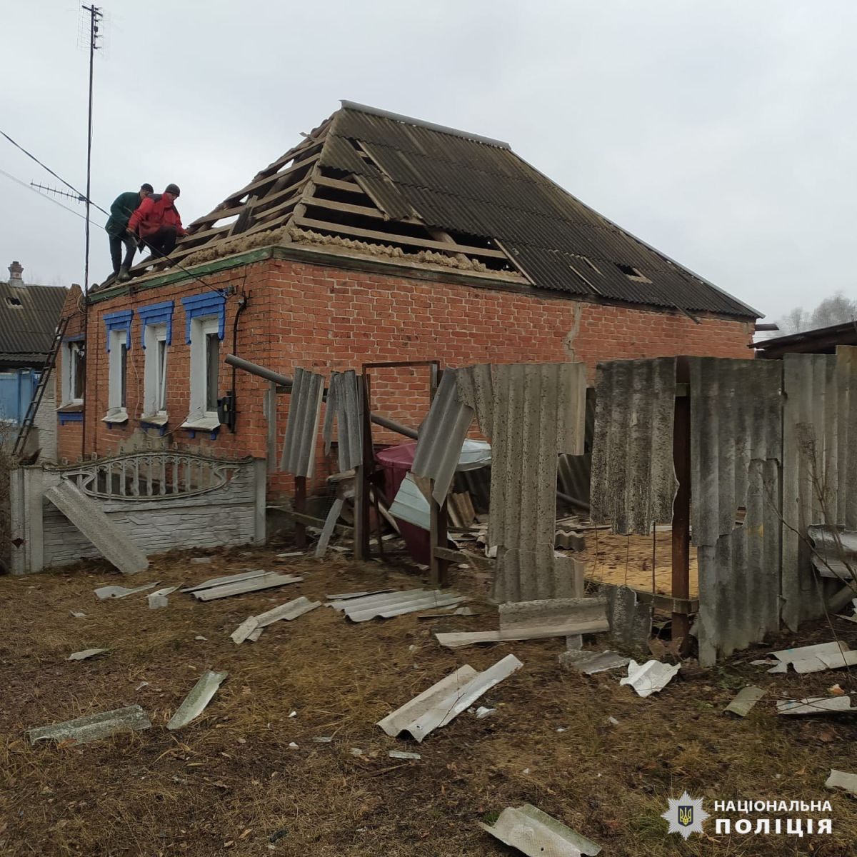 Обстріляли пункт швидкої медичної допомоги загарбники на Харківщині