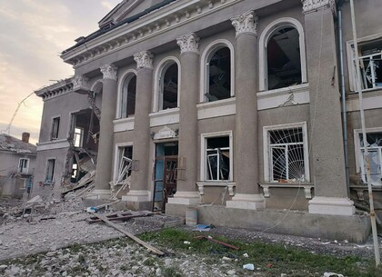 Руйнації, пожежі та поранення цивільних внаслідок ворожих обстрілів: ситуація на Харківщині на ранок 24 квітня