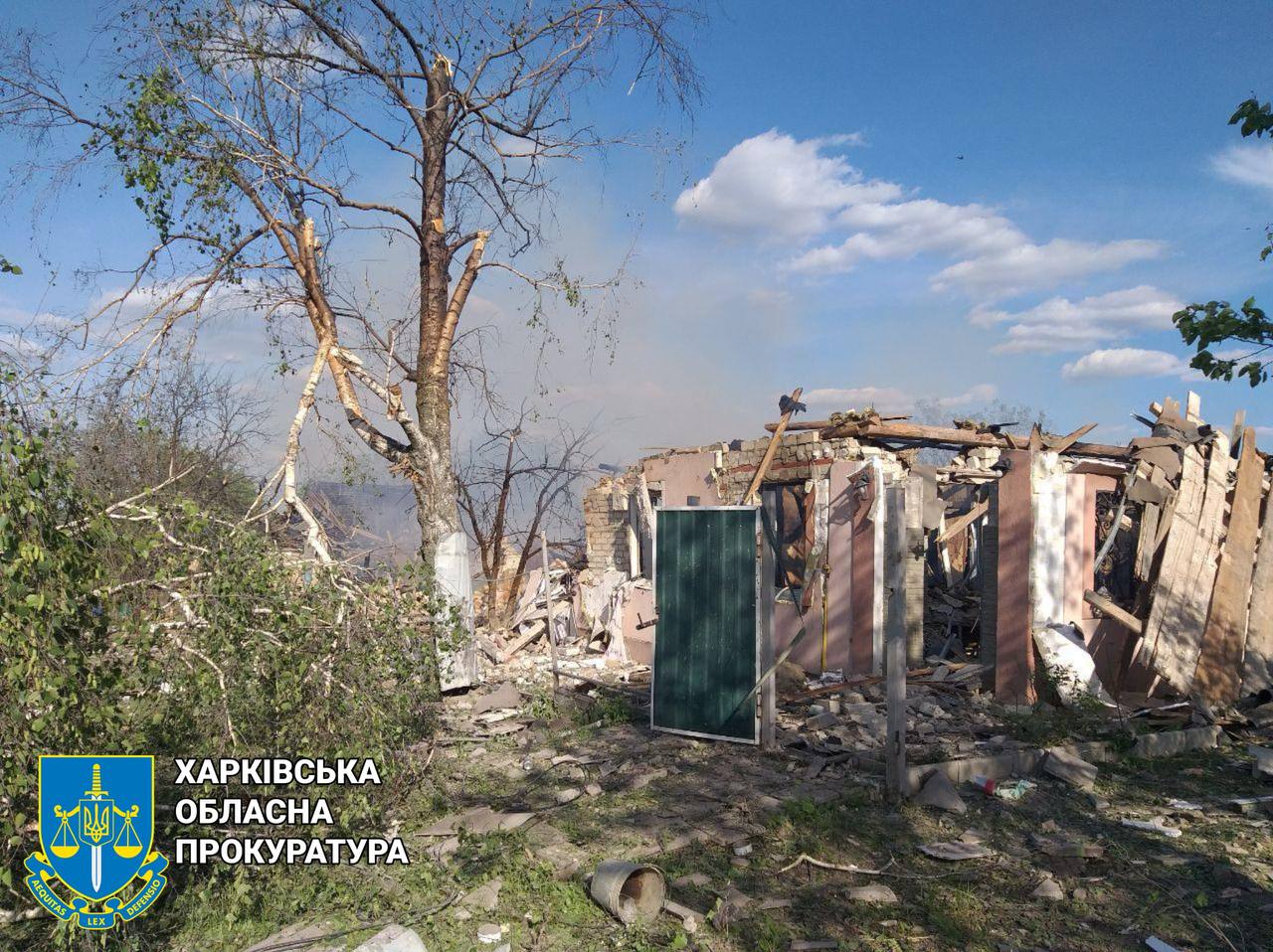 Вбили 88-річну жінку на Харківщині окупанти: фотографії з місця трагедії