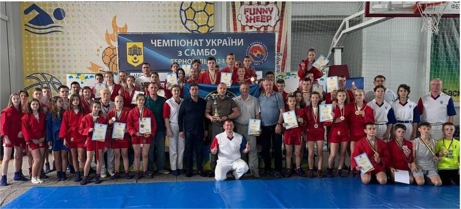 Харківські спортсмени вибороли 9 медалей у чемпіонаті з боротьби самбо