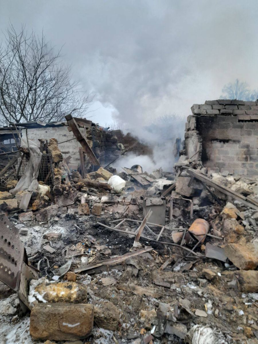 Постраждали люди та зруйновані будинки під час обстрілу мирного села, фото наслідків: Новини  Харкова
