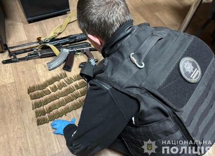 У Харкові вилучили сотні одиниць зброї