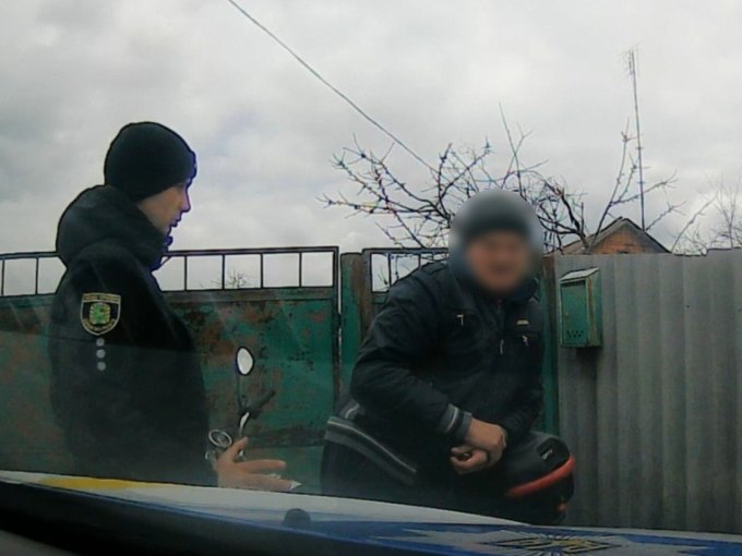 Новини Харкова: п’яний водій без прав намагався дати хабаря поліцейським