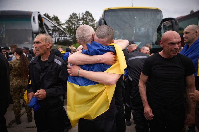 Україна повернула з полону ще 303 військових у межах обміну 1000 на 1000