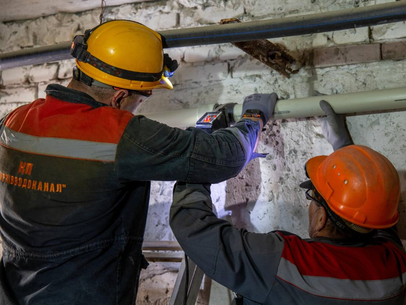 У Харкові замінили 11 км внутрішньобудинкових мереж