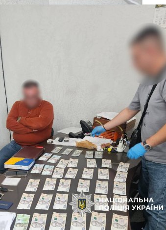 У Харківській області затримано полковника ТЦК за хабар у 500 доларів