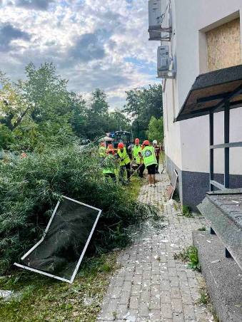 У Харкові через атаку дронів пошкоджено 21 будівлю та понад 300 вікон
