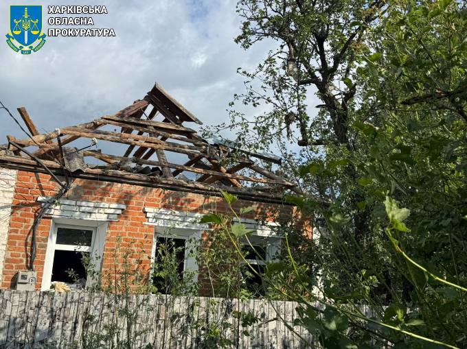 наслідки обстрілу села Хатнє