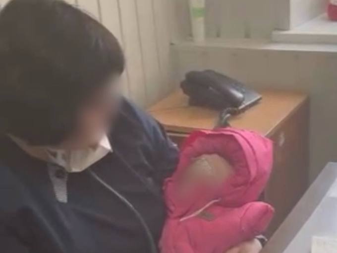 Харків’янку засудили до 8 років тюрми за продаж двомісячної доньки