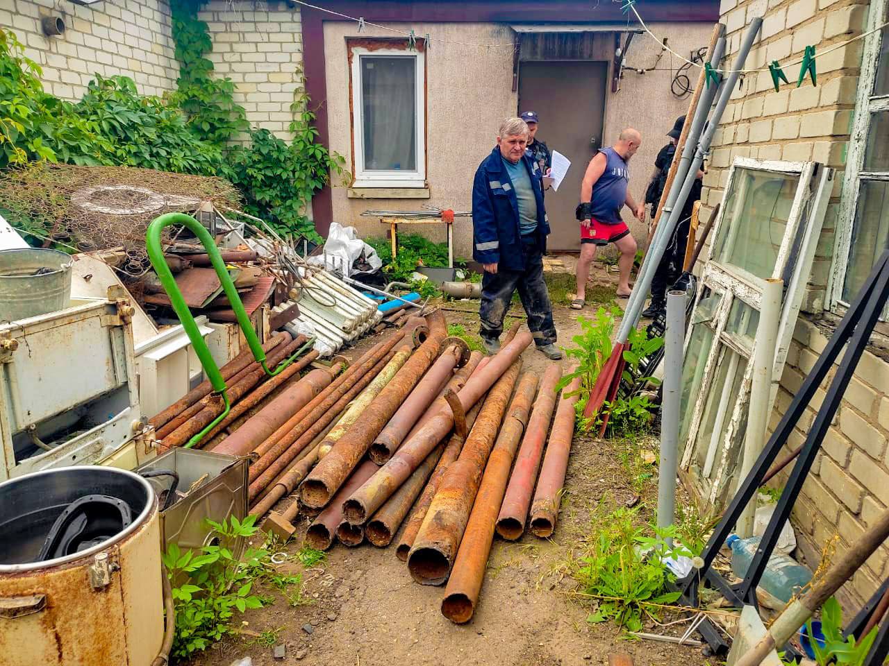 Харків’янина затримали за крадіжку 500 кг труб із теплотраси