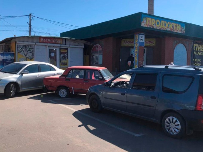 У Дергачах водій ВАЗу травмував пішохода під час паркування